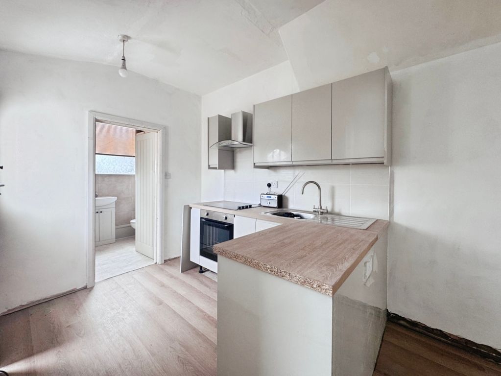 Property photo 2 of 7 Pbox-Img.Jpg