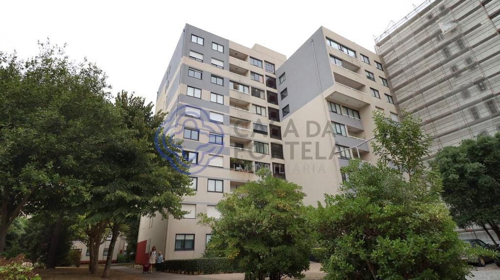 Property photo 1 of 23 T2 In Pinhais Da Foz — Near Católica University