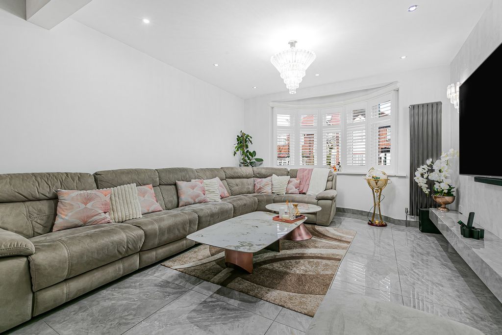 Property photo 2 of 29 Reception Room