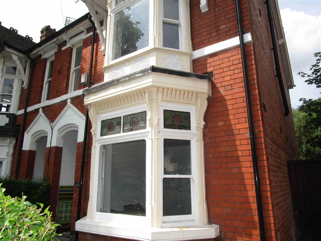 Property photo 1 of 6 Front