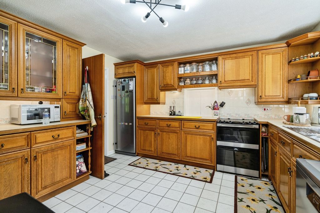 Property photo 2 of 22 Pbox-Img.Jpg