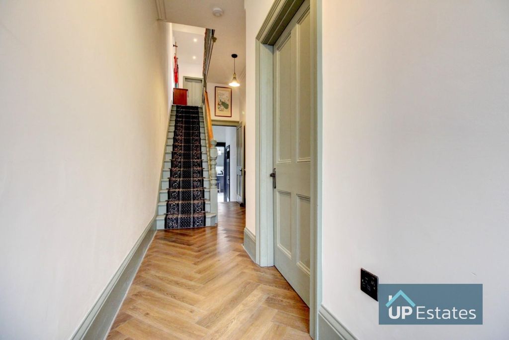 Additional image 12 of 4 bed town house for saleAbingdon House, Grove Street, Leamington Spa CV32