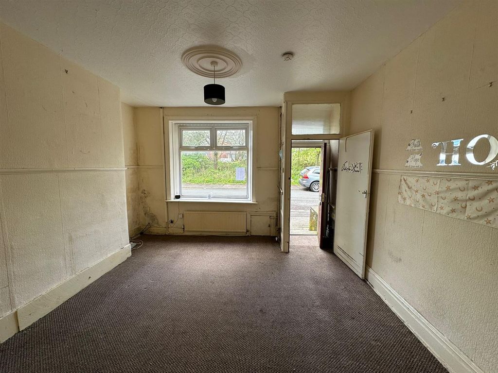 Property photo 3 of 11 Whatsapp Image 2026-04-15 At 12.41.23 (6).Jpeg