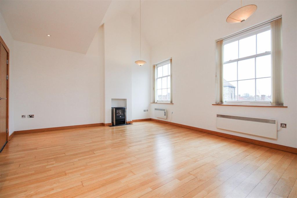 Property photo 3 of 11 Picture 3