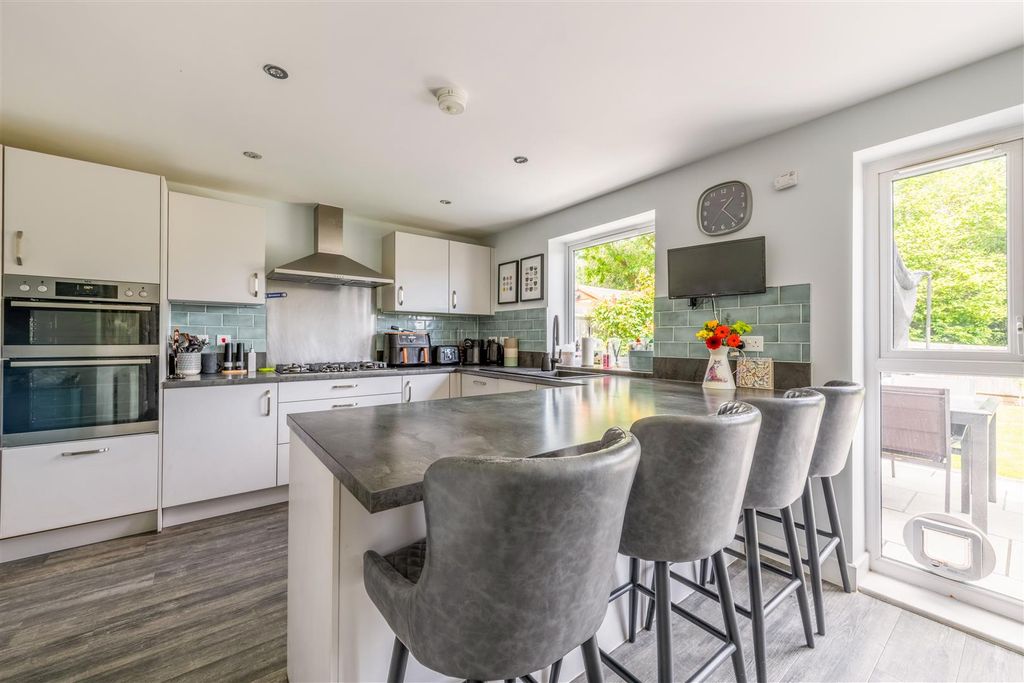 Additional image 7 of 4 bed detached house for saleLangmore Lane, Lindfield RH16