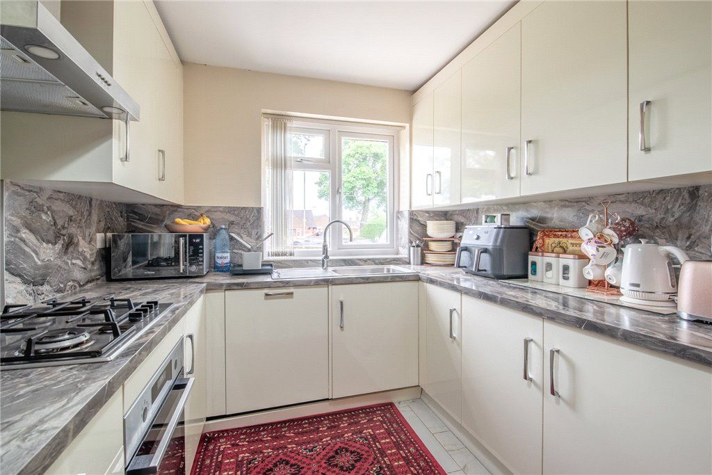 Property photo 3 of 28 Haworth Road