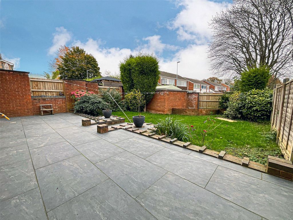 Property photo 2 of 23 Picture No. 20