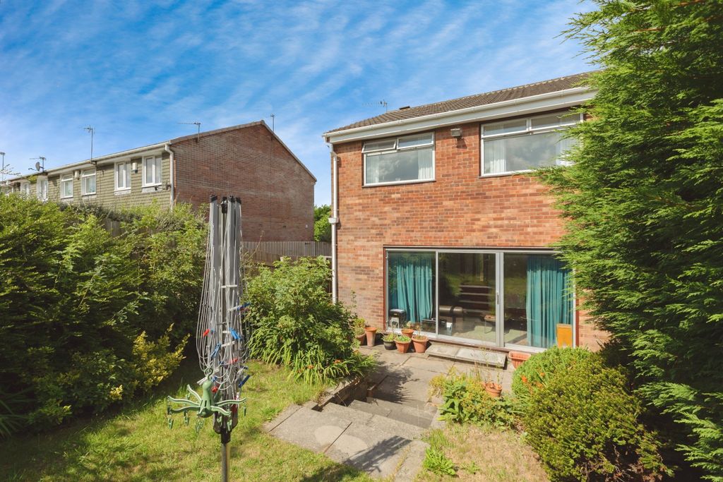 Property photo 2 of 15