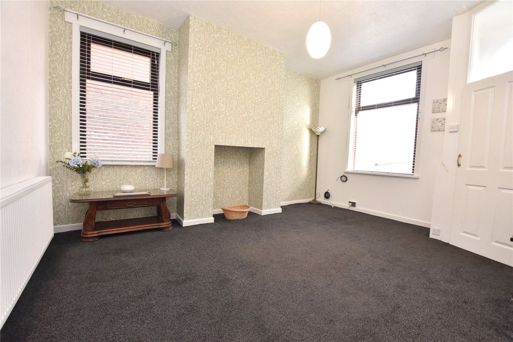 Property photo 2 of 13 Picture No. 14