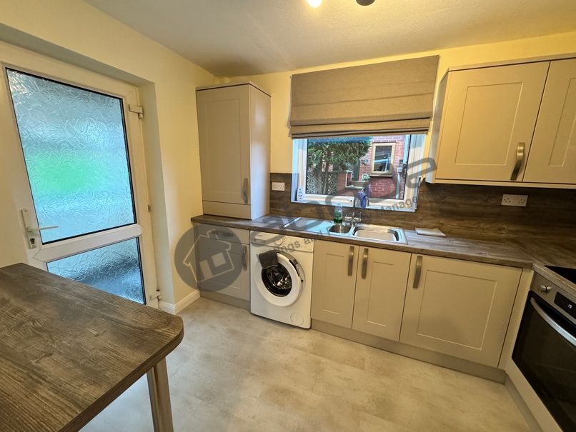 Property photo 2 of 25