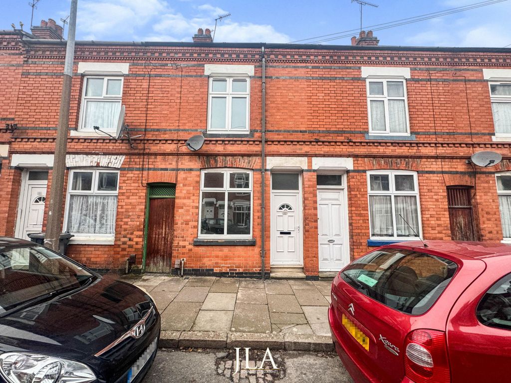 Property photo 1 of 12