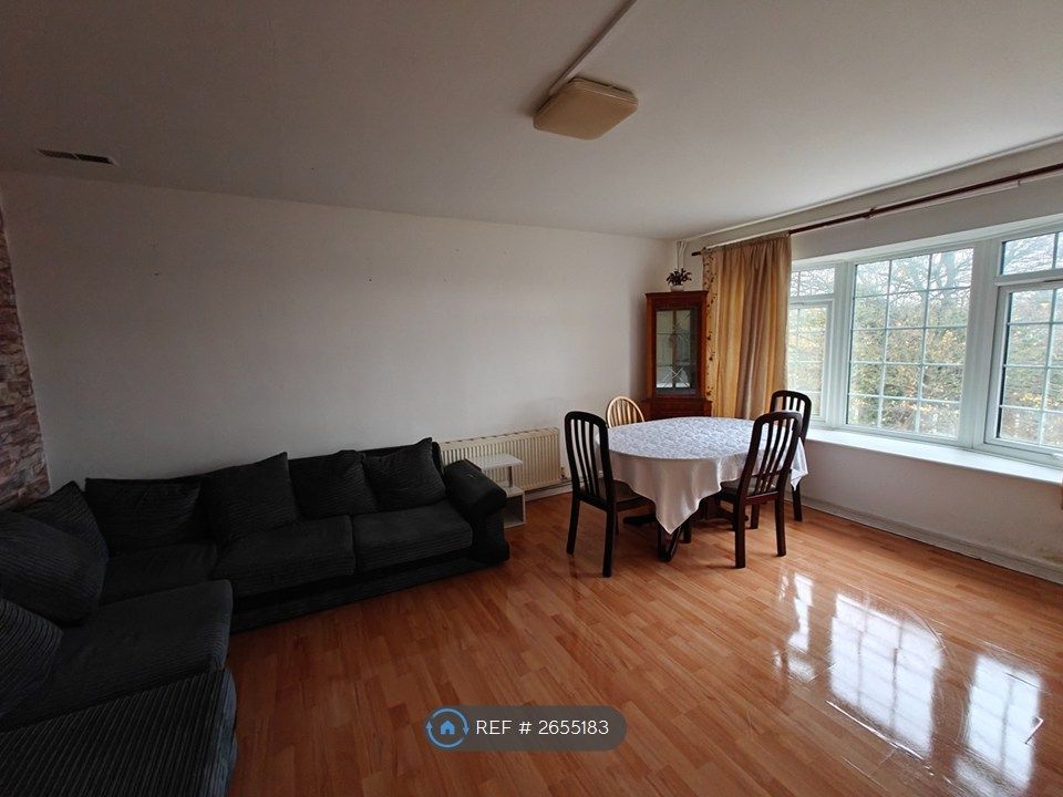 Property photo 2 of 4