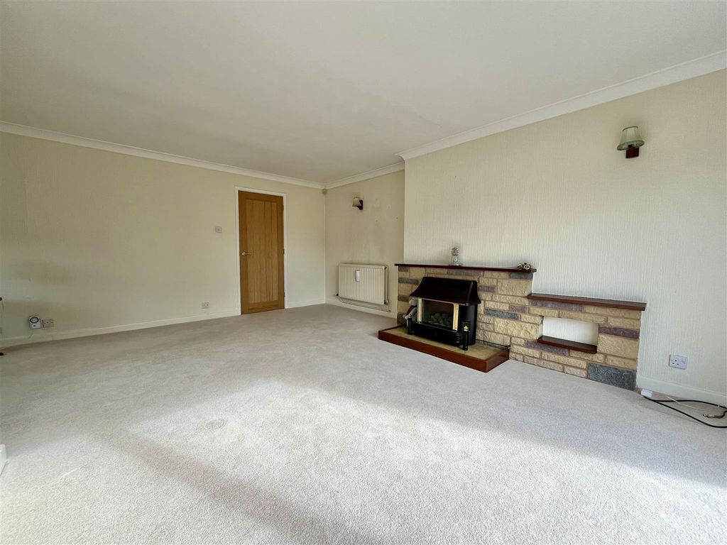 Property photo 3 of 30