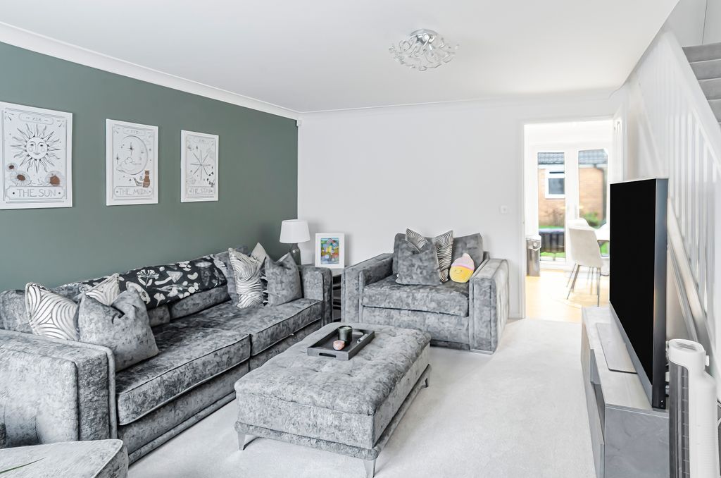 Property photo 2 of 14 Advert (8).Jpg