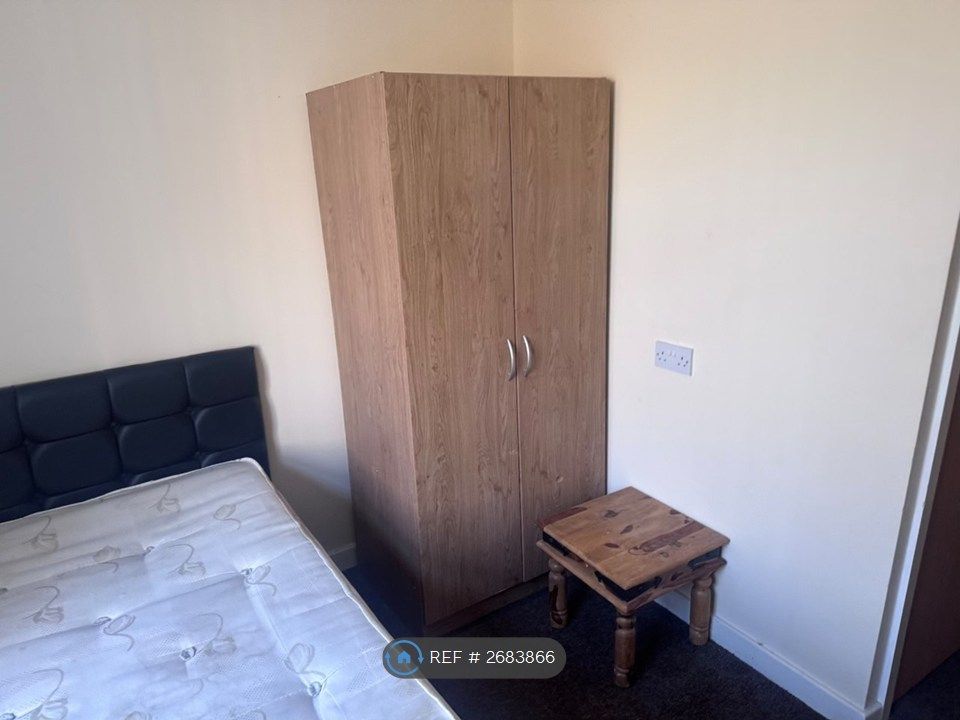 Property photo 3 of 5