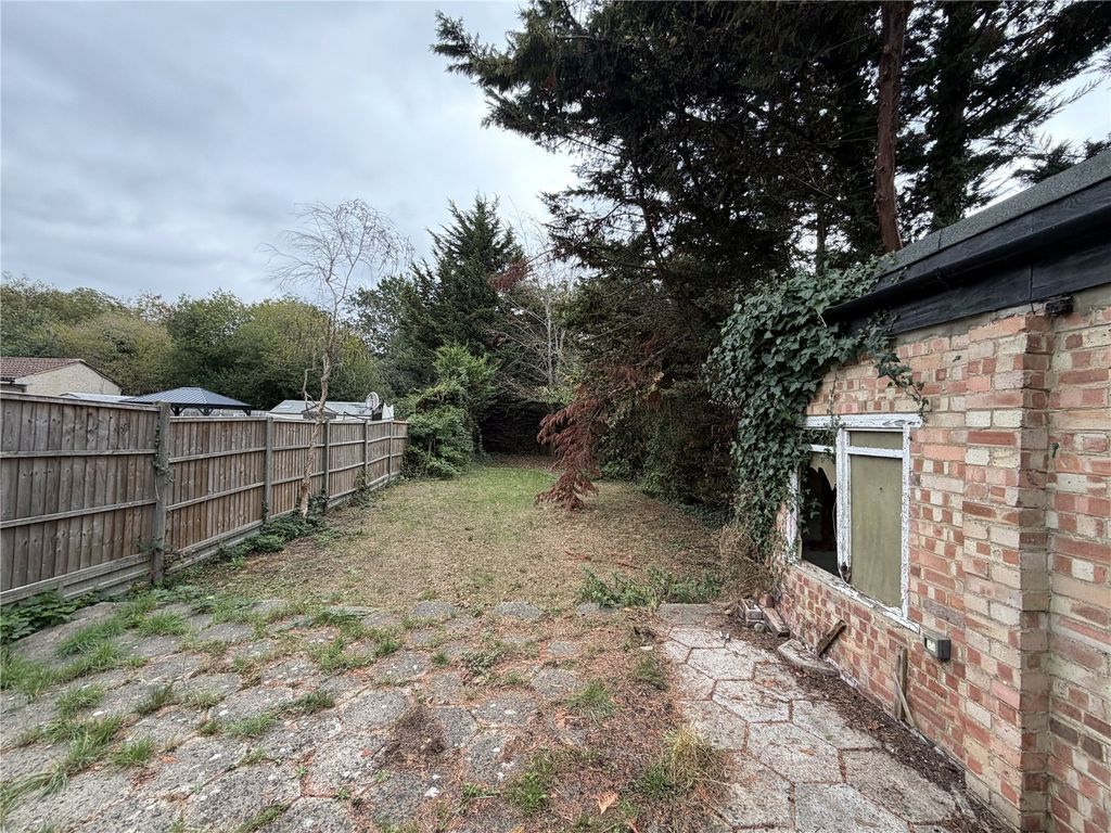 Property photo 2 of 3 Picture No. 04