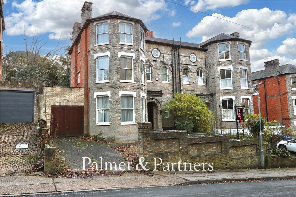 Property photo 1 of 24 Picture No. 07