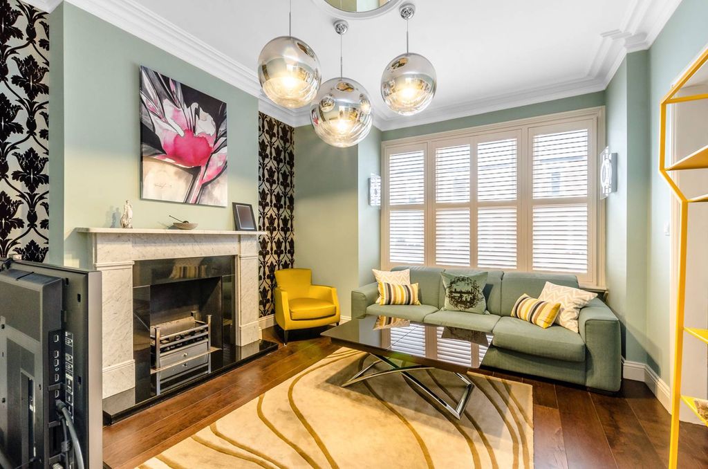 Property photo 1 of 7