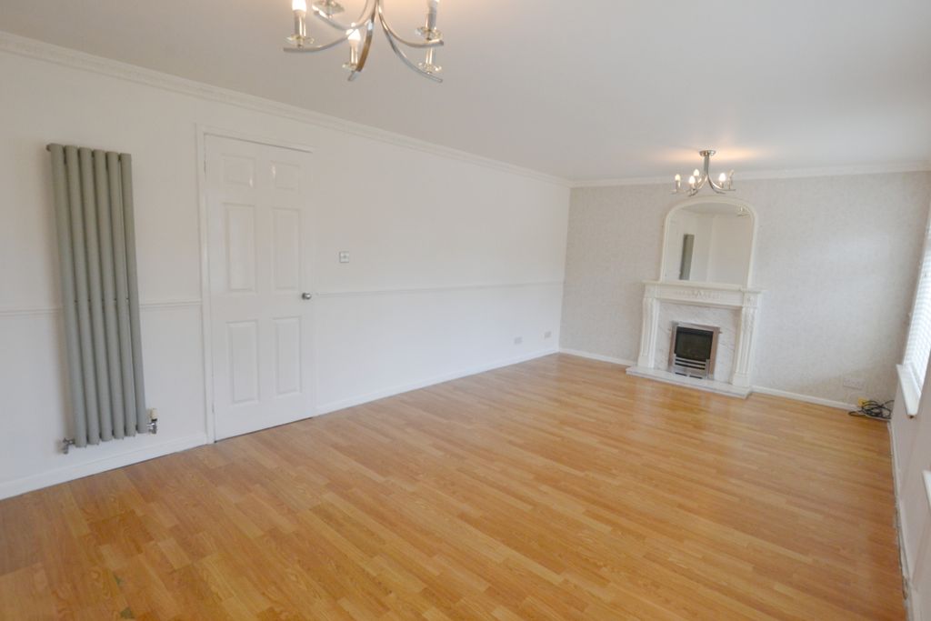 Property photo 3 of 27