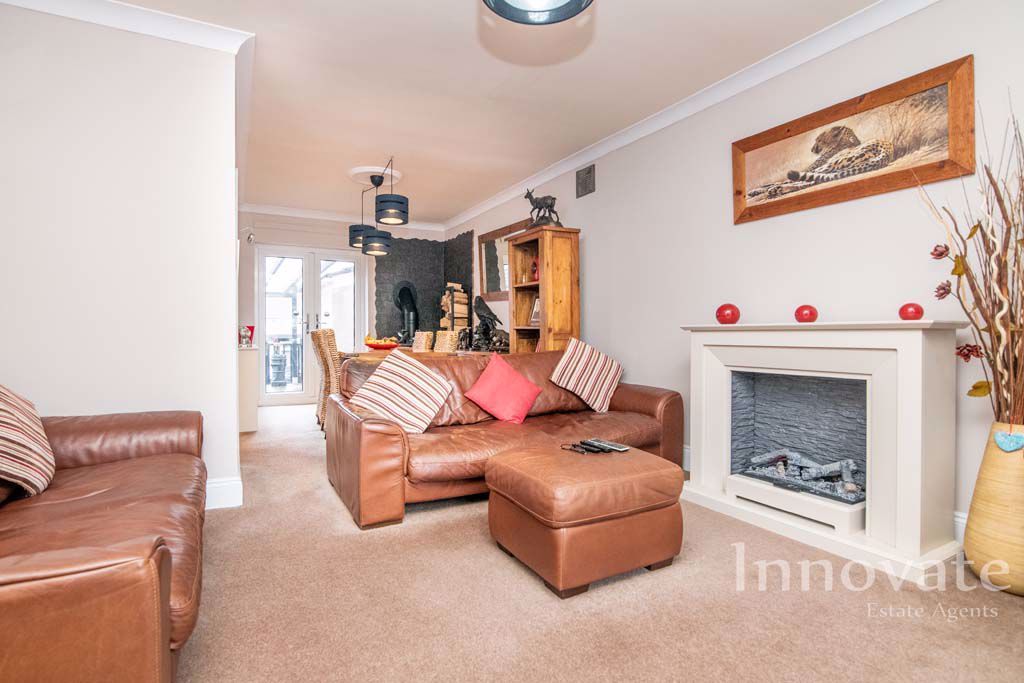 Property photo 3 of 25 Photo 17