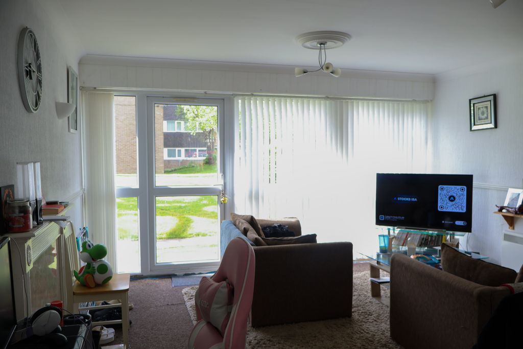 Property photo 2 of 15