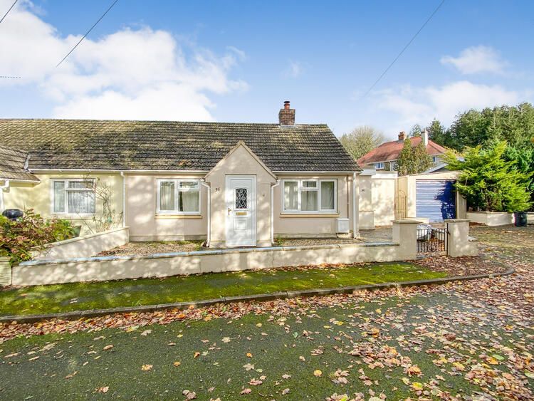 Property photo 1 of 7 Semi Detatched Bungalow For Sale