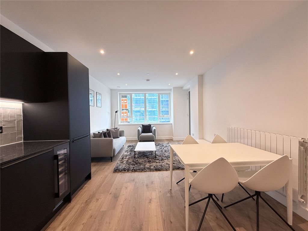 Property photo 3 of 12 Picture No. 17