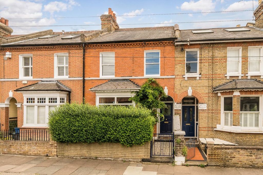 Property photo 1 of 7