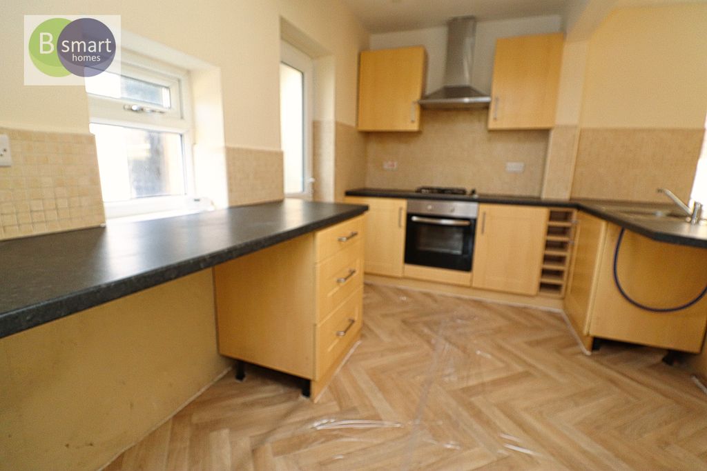 Property photo 2 of 12 Img_4701