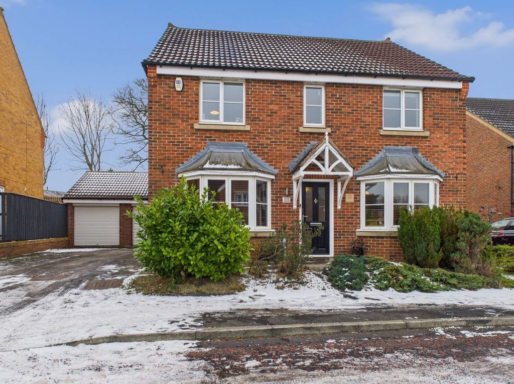 Property photo 1 of 15 External