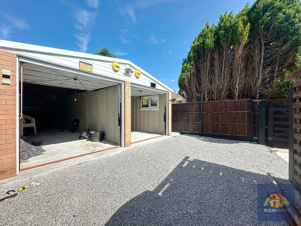 Property photo 3 of 11 4468622