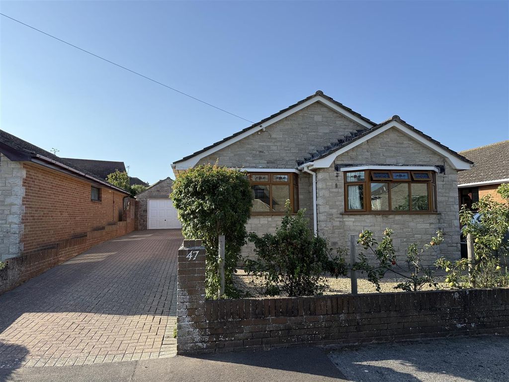 Property photo 1 of 16 Front 2.Jpeg