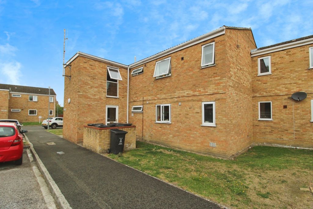 Property photo 2 of 10