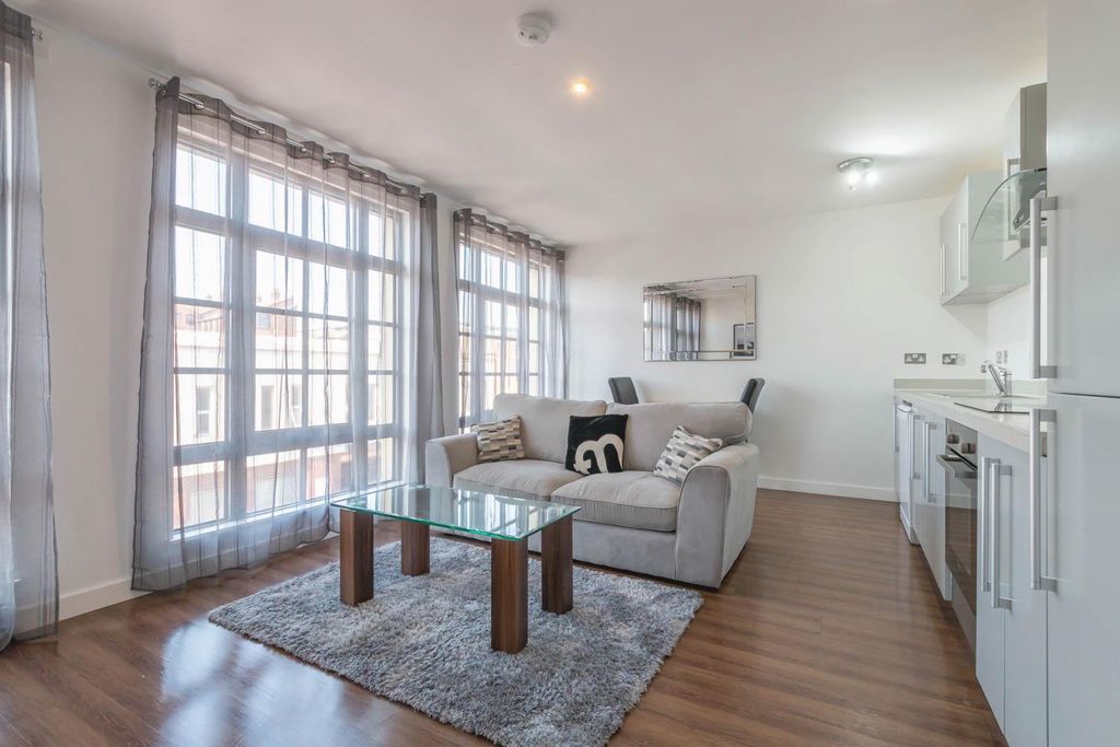 Property photo 1 of 15 Living Area