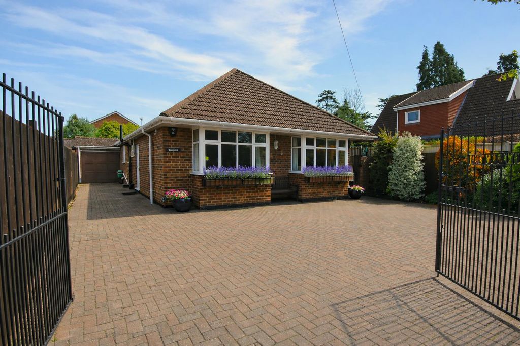 Property photo 1 of 26 Front