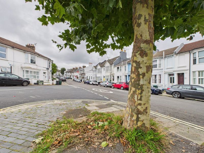 Property photo 3 of 10 Photo 16