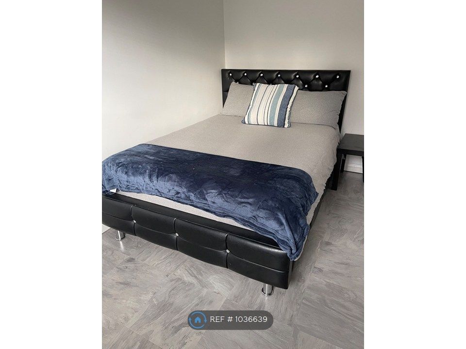 Property photo 1 of 3