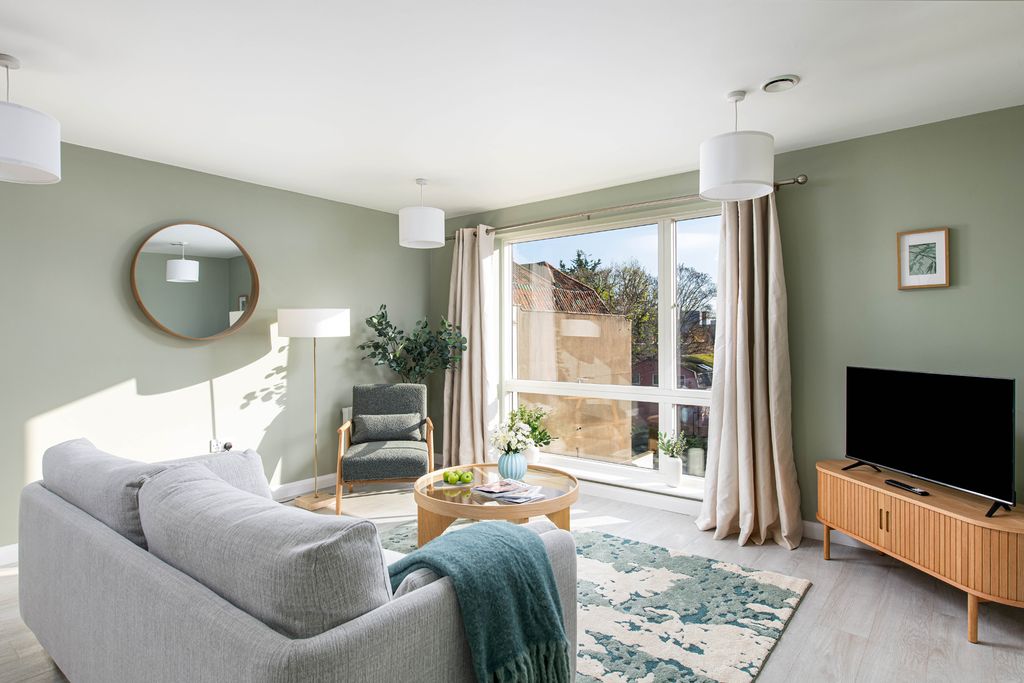 Property photo 1 of 21