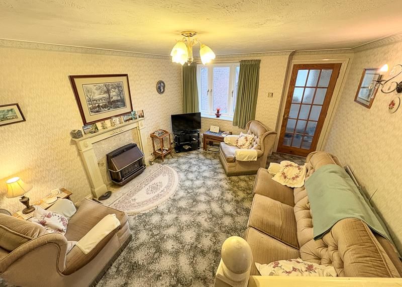 Property photo 2 of 12 Living Room