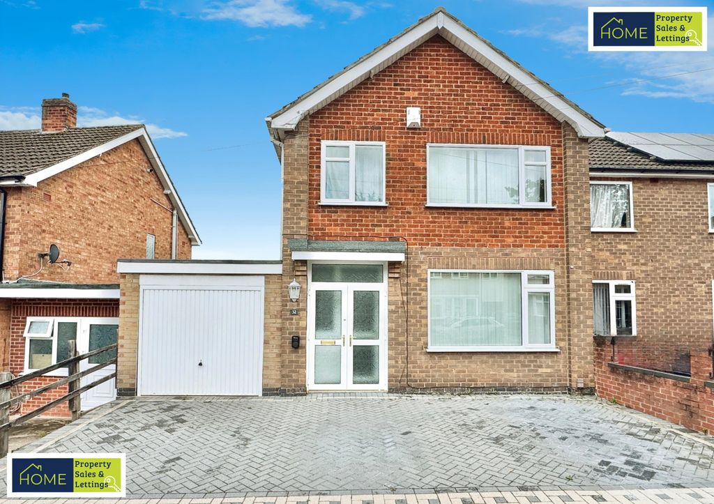 Property photo 1 of 16 32 Skelton Drive, West Knighton, Leicester, Le2 6Jp