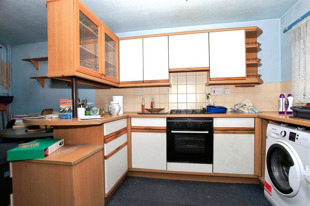 Property photo 2 of 15