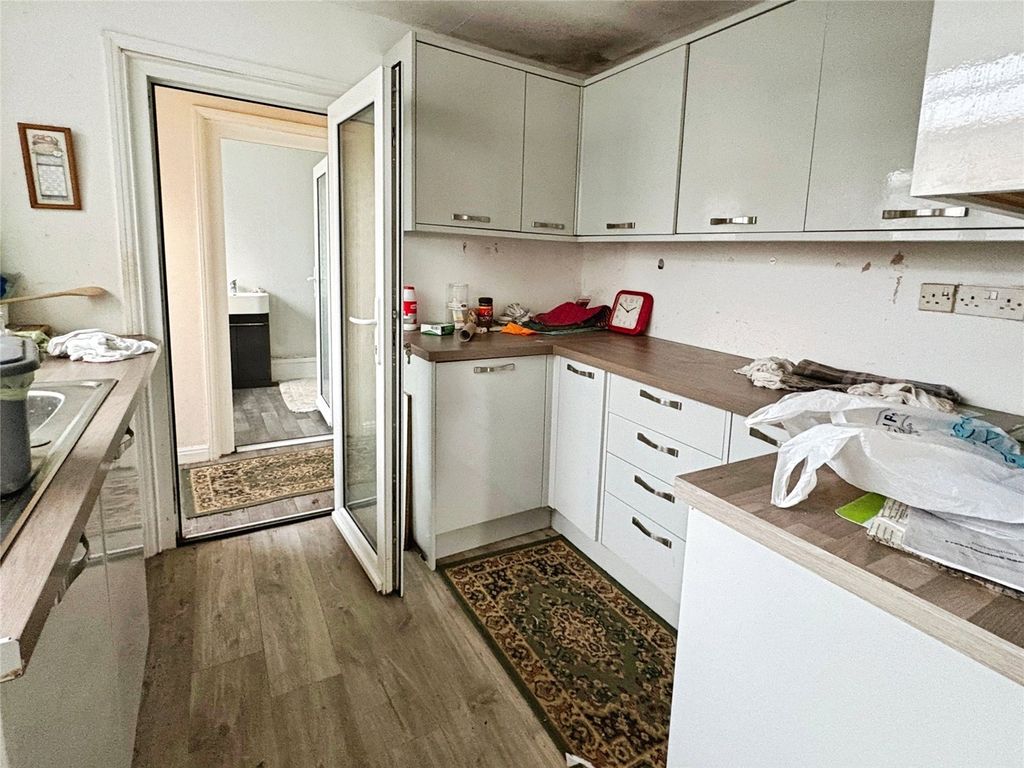 Property photo 3 of 14 Picture No. 16