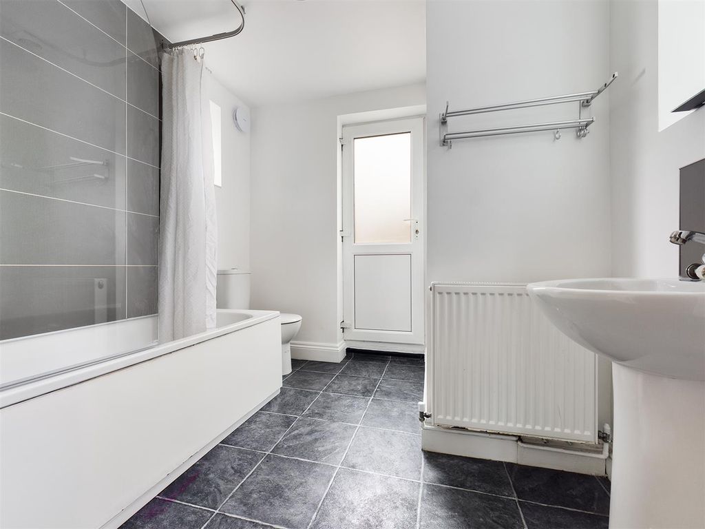 Property photo 3 of 7 Cam00771P1-Pr0111-Still06.Jpg