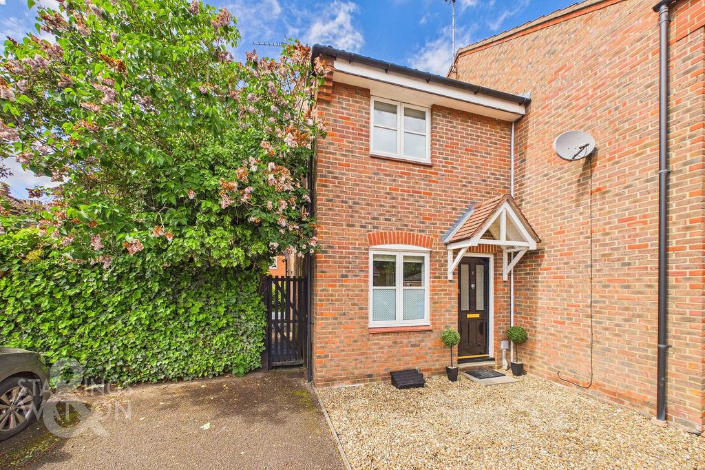 Property photo 1 of 24
