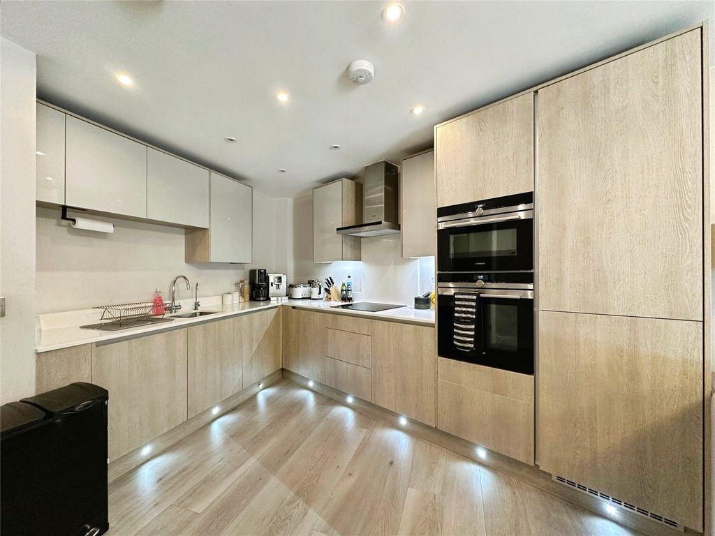 Property photo 3 of 17 Picture No. 09