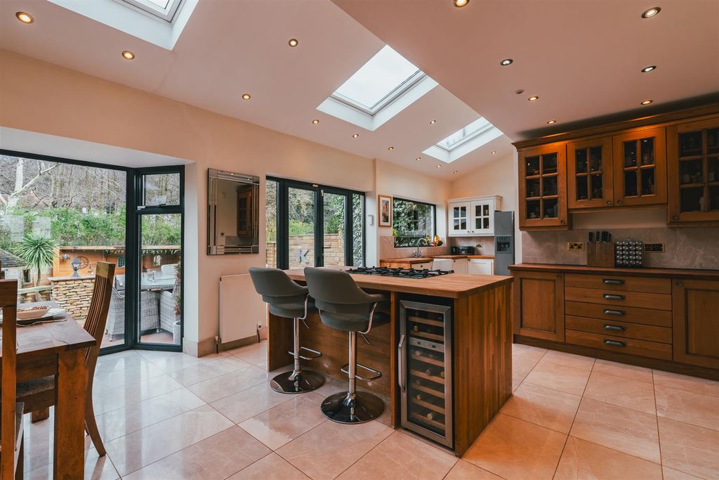 Property photo 2 of 42 Dining Kitchen