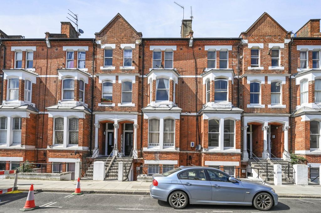 Property photo 2 of 11