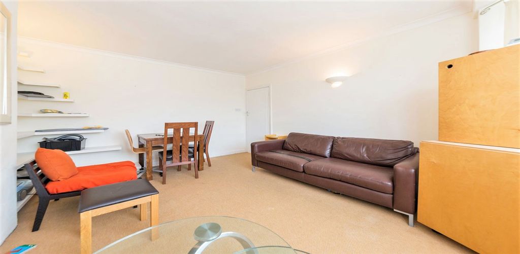 Property photo 2 of 3
