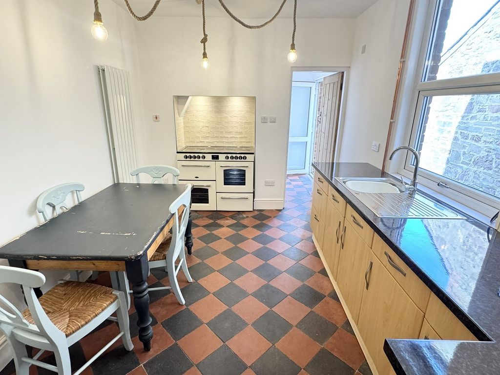Property photo 2 of 13 Not Specified