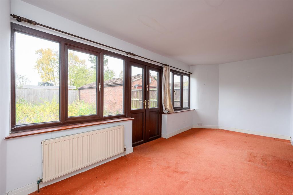 Property photo 2 of 14 Garden Room